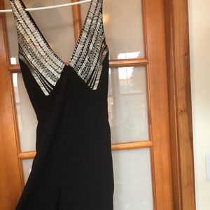 🔥STUNNING Deep V-neck Bardot jumpsuit with beads